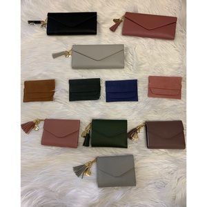 11pc wallets and card holders.